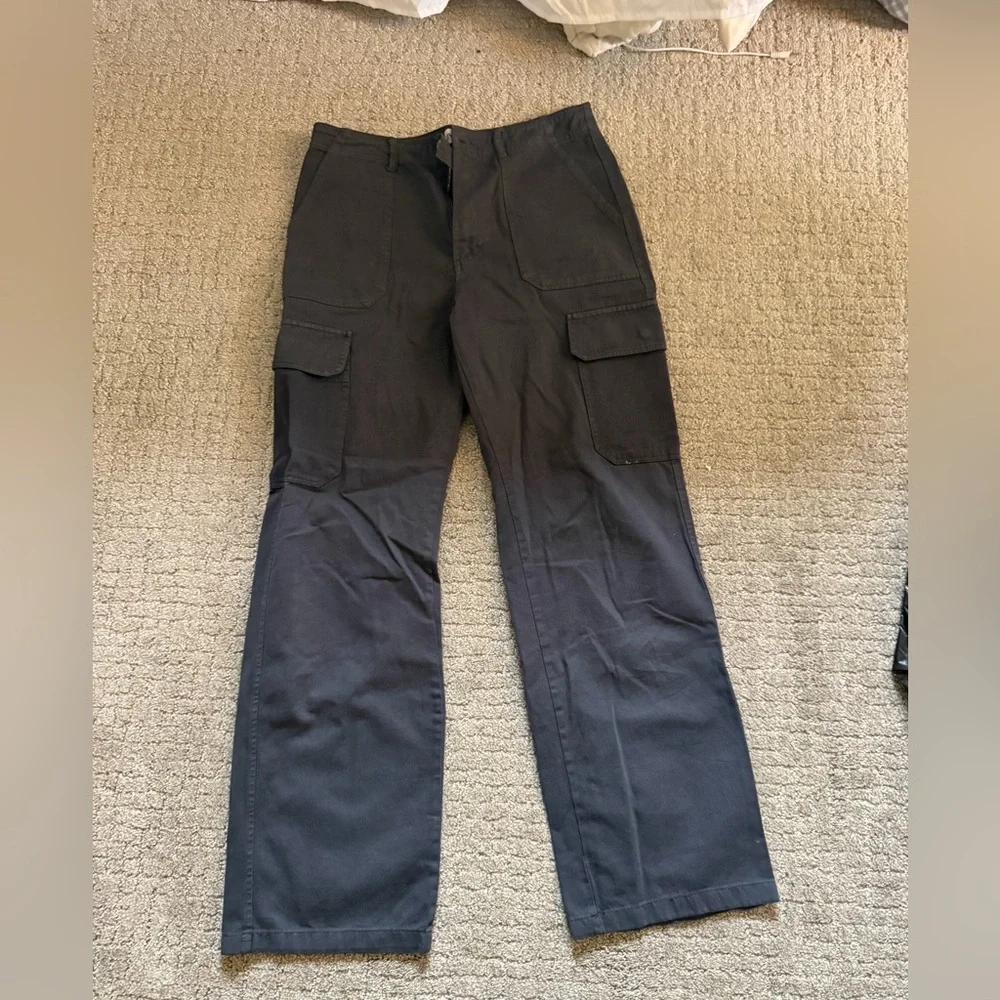Grey cargo pants - Picture 2 of 3